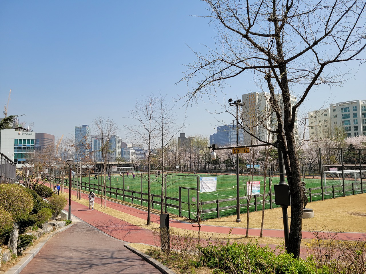 价跟他的市 价跟他的市